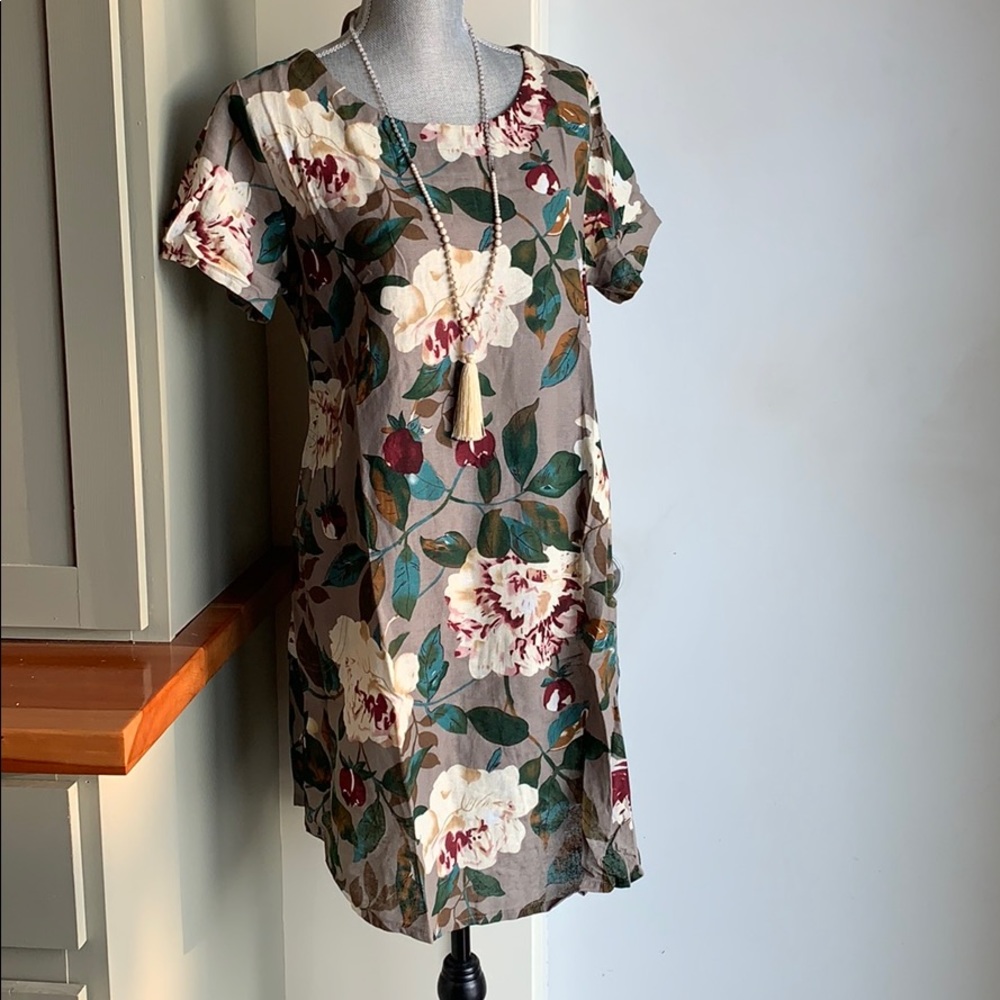 1 left! Large “The Kellie” Gray Floral Linen Dress - Picture 3 of 6